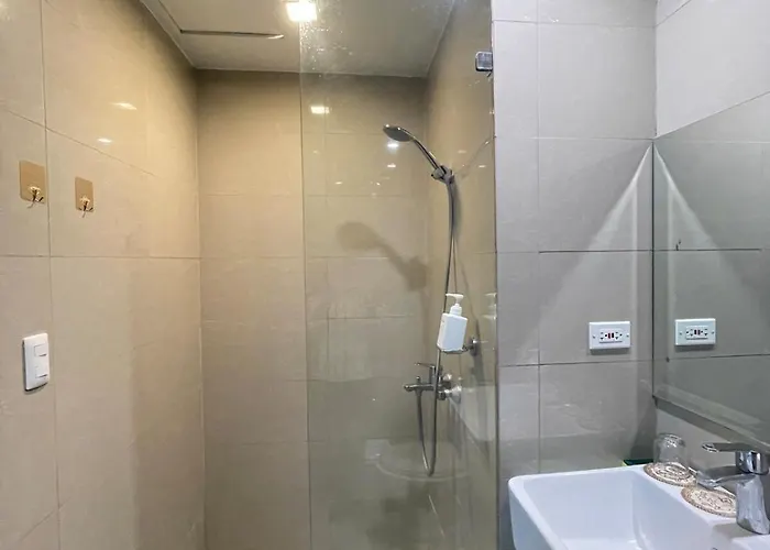 2br Luxurious Ocean View, Close Okada, Solaire, Moa, Airport With Free Parking Manila
