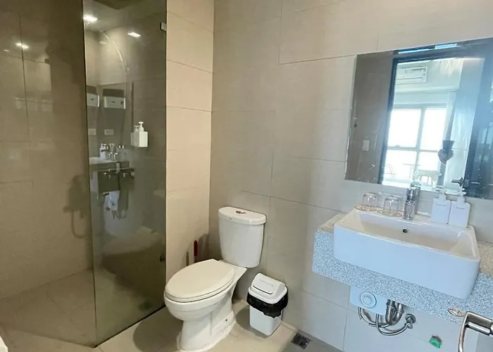 2br Luxurious Ocean View, Close Okada, Solaire, Moa, Airport With Free Parking *