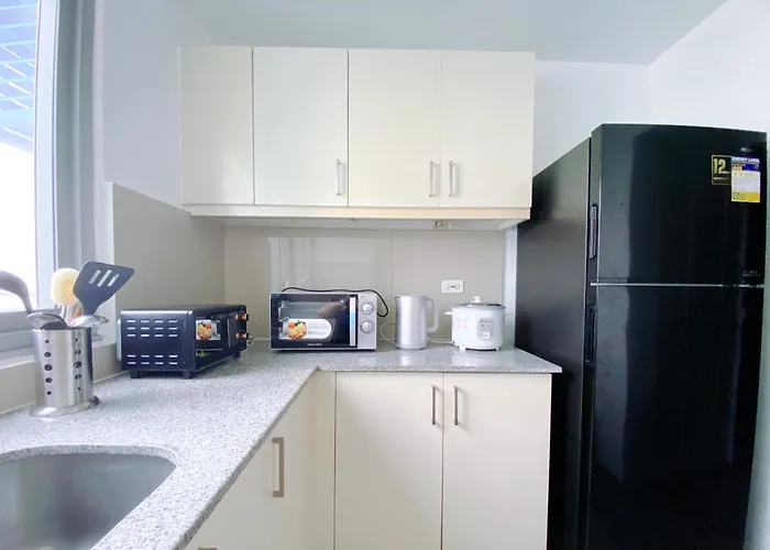 2br Luxurious Ocean View, Close Okada, Solaire, Moa, Airport With Free Parking Manila
