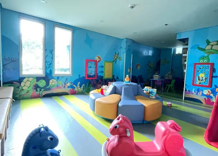 2br Luxurious Ocean View, Close Okada, Solaire, Moa, Airport With Free Parking